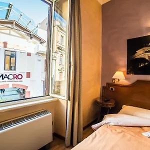 Kent 3*, Roma Italia